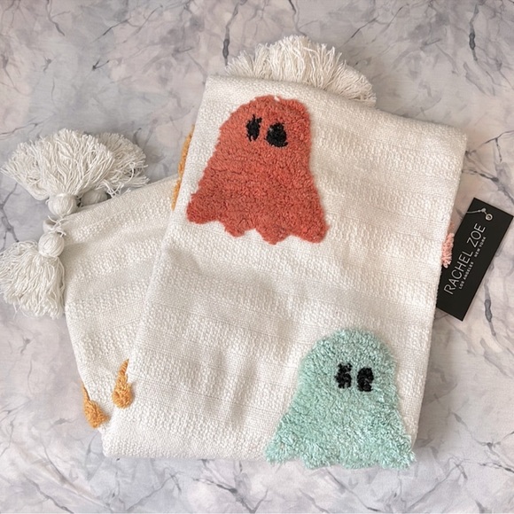 👻 NWT Rachel Zoe Pastel Rainbow Ghost Throw Blanket with Tassels 👻 - Picture 4 of 4